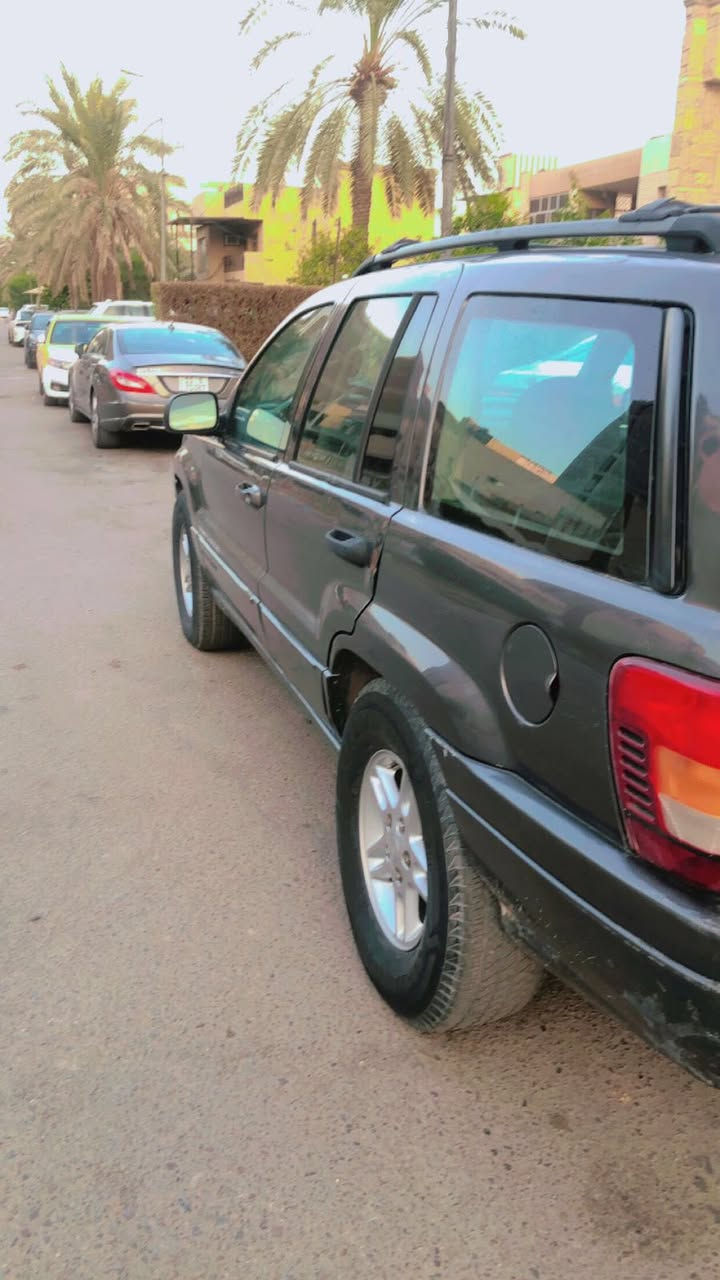 جيب مديل 2003 جاهزة سنوية 2028 منظومة غاز ؛ منظومة بانزين جديدة فيت بم فلاتر و نوزلات جديدة تبريد جيد جدا مبدلين راديتر حار + فريز جديد ..كامرة ،،شاشة ؛ مقاعد كهرباءمحرك وكير خير من الله حدادية امامي خلفي جاهزةغرفة وكشنات بلادية نظيفة حادثها تصليح جاملغ امامي ايمن مصبوغة أثر جراد المكان بغداد زيونة السعر : 65ورقة 
مكلف بالنشر 
 تلفون : وتساب ***********
