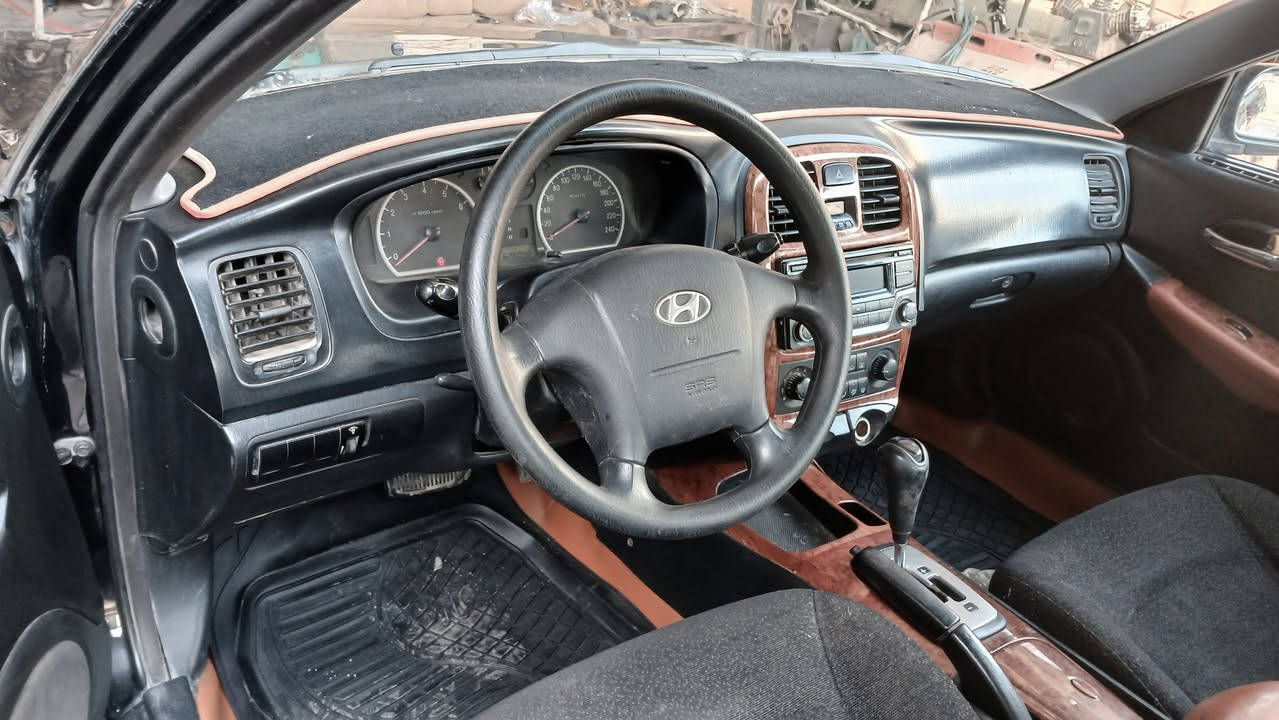 سوناتا وفود خليجي موديل 2005 رقم بغداد انكليزي بسمي هزه جديده تحويل مباشر / صبغ احزام جمليه كير محرك حدادية كله جديد شرط تدفئه تبريد ثلج  كهربائيات كلها شغاله مابيها اي نقص وجاهزه السعر 63 وبيها مجال 
العنوان بابل/ محاويل
***********
