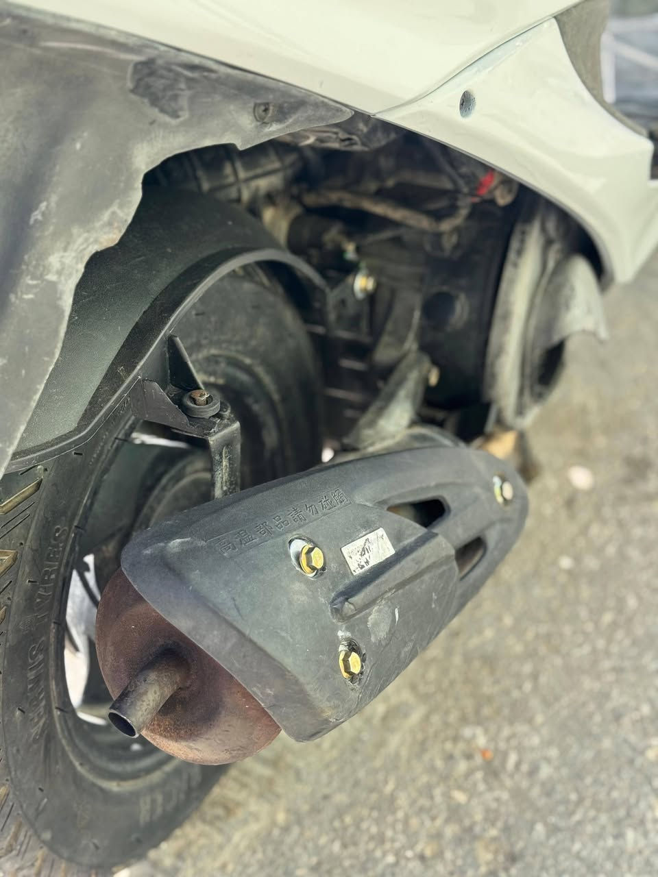 السلام عليكم دراجة كامكو جي فور مال حاوية مكفولة كفالة عامة من طول لطول كلشي بية شغال اي نقص مابية محرك مامفتوح السعر 550 وبية مجال لشراي يتصل مكاني نجف ***********
