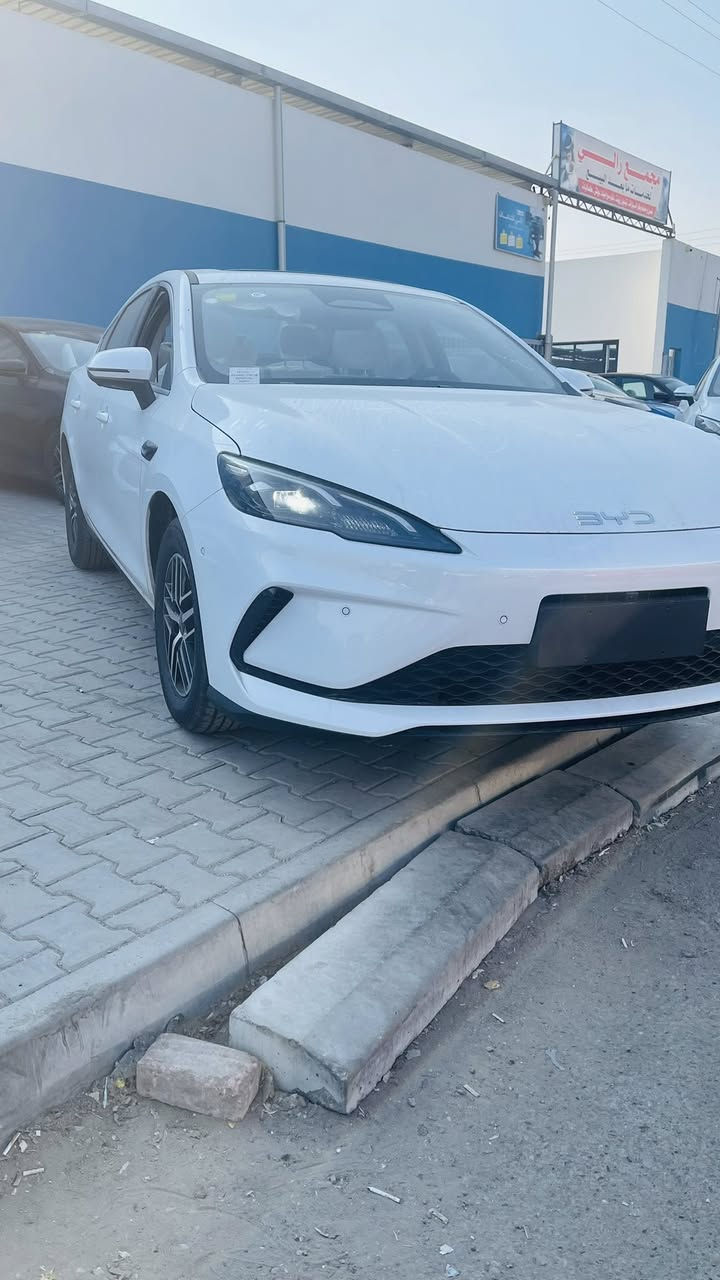 🚗 BYD Seal 5 | فل مواصفات – اختيار ذكي اليوم
سيارة تجمع القوة، الفخامة، والتوفير بكل معنى الكلمة.
📌 البيع فقط نقد
✨ أبرز المواصفات:
 • ⚡️ محرك اقتصادي قوي + صرفية وقود ممتازة
 • 🧠 أنظمة أمان متقدمة (ADAS)
 • 📱 شاشة وسطية كبيرة + عدادات رقمية
 • ❄️ تكييف أوتوماتيك
 • 🪑 مقاعد جلد كهربائية
 • 🌙 فتحة سقف
 • 🔑 تشغيل ذكي + بصمة
 • 📷 كاميرات 360°
 • 🛞 جنوط رياضية
 • 🔇 عزل عالي وراحة بالقيادة
📌 البيع فقط نقد
📦 متوفر جملة
📍 الموقع:
معارض البياع المدخل الرئيسي، مقابل محطة بنزين خانه السيديه 
معرض حجي خالد
📞 للاستفسار والحجز:
***********
