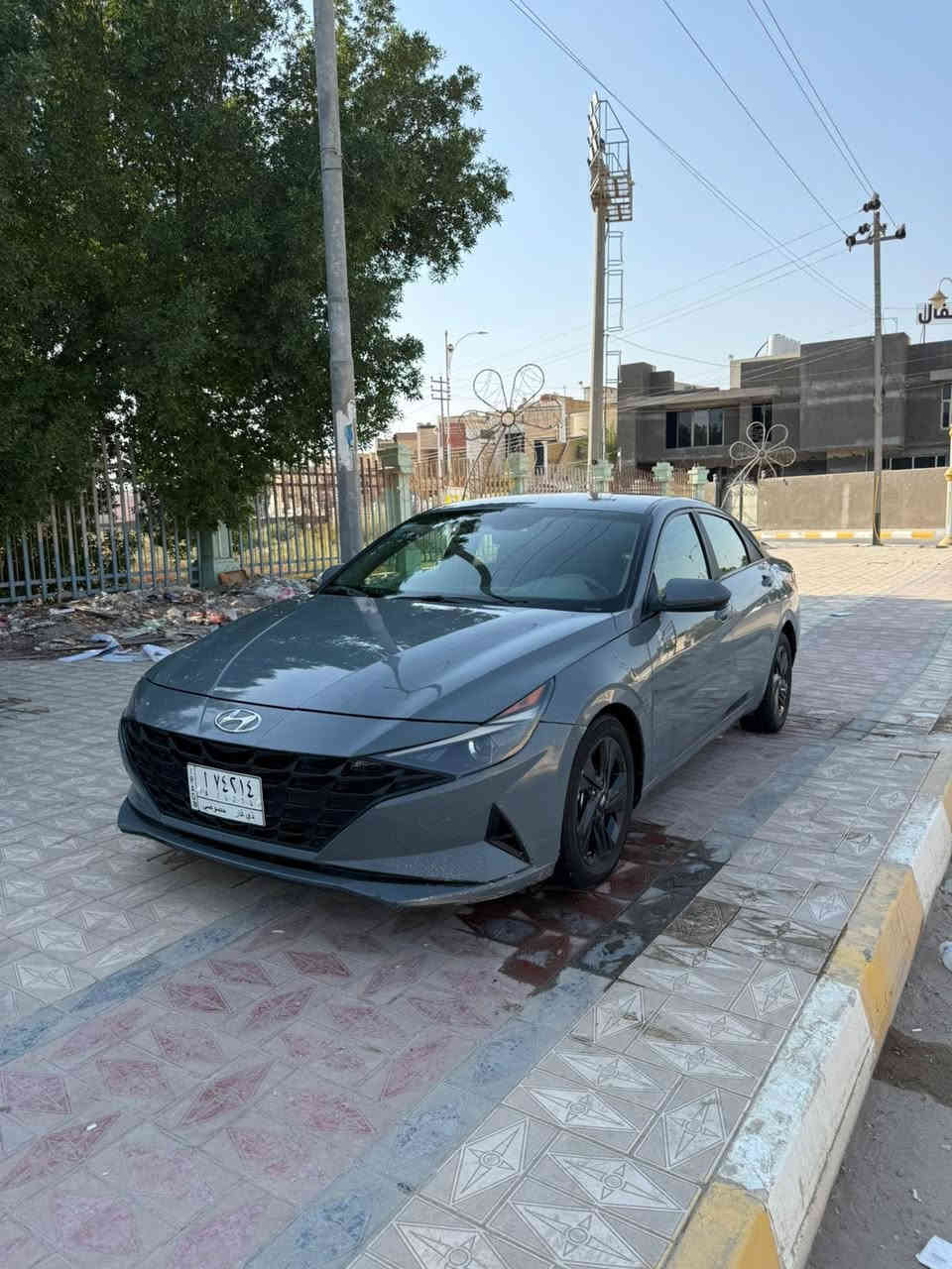 السلام عليكم 
النترا امريكي 2022 معوقين 
الون سمنتي 
داخل رصاصي 
حادث موضح بل منشور  بدون دواخل 
ليبل واحد بدون تبديل 
مكاني ذي قار قضاء النصر 
سعر 150 وبيه مجال 
رقم (***********)
