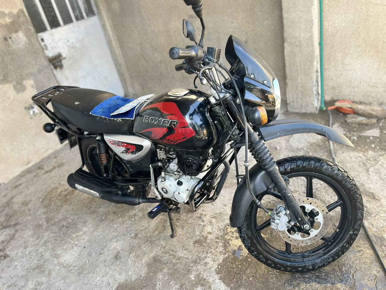 السلام عليكم من رخصت صاحب الكروب
بوكسر جبلي مديل 2020 رقم بغداد انكليزي هزه جديده بسمي تحويل ثاني يوم دراجه نضيفه و جازه مكينه تجفيته شركه ماشيه 46 عليه ادامه عامه وتبديله دهن جديده الدراجه اسعمال شخصي مو دلفري عنواني بغداد قرب علوه الرشيد السعر 1700 للستفسار رقم : ***********
