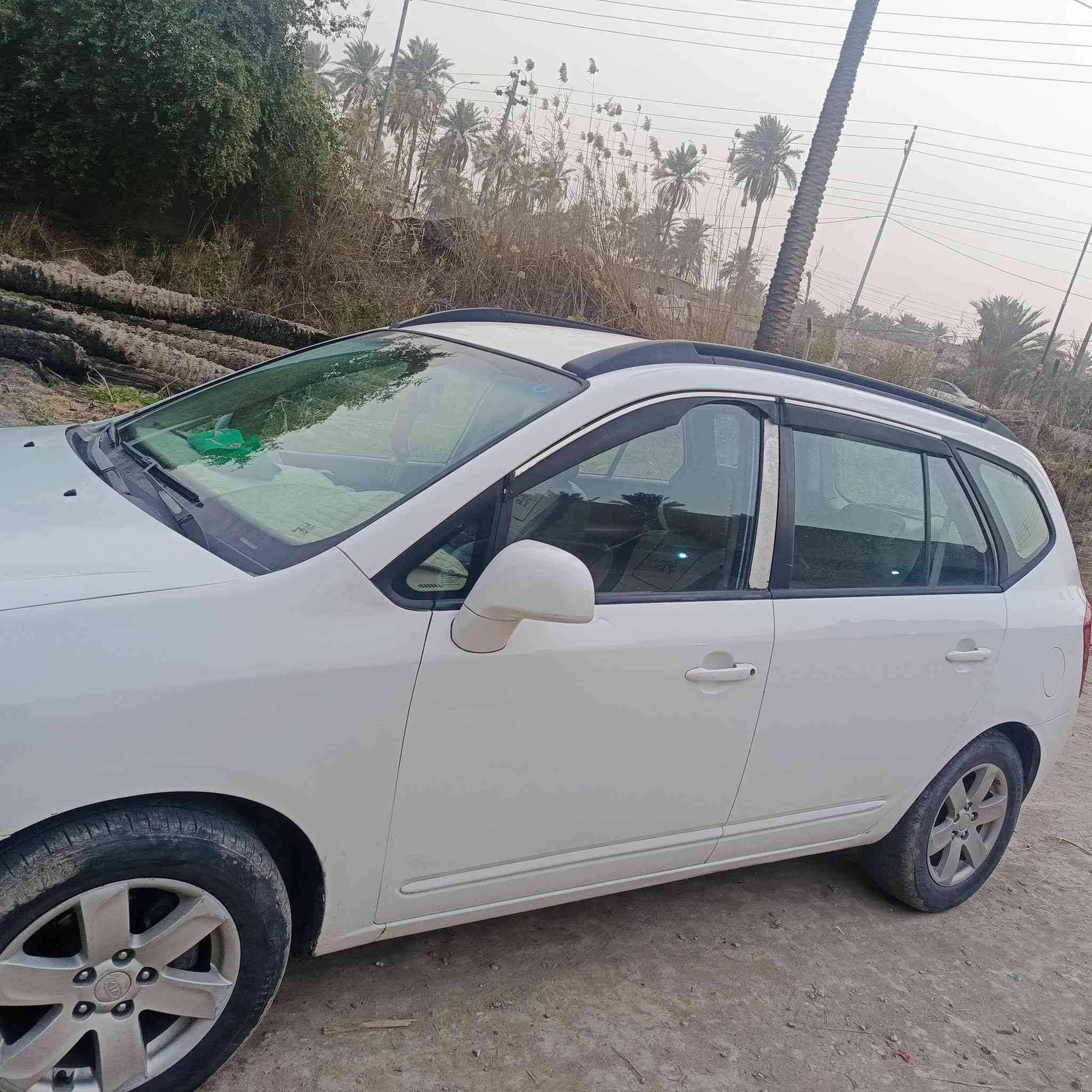 السلام عليكم سياره كيا روندو 2008لون ابيض مكينه سته سلندر 2700 السياره بيه ثلاث قطع صبغ ولباقي مكفول السونار مرفق ويه الصور    تبريد قطعتين ثلج لايتات زنون سياره شاشه وكامره   مكينه وكير  تخم تاير جديد السعر ٩٥وبيه مجال  مكان السياره كربلاء الابراهيميه ***********
