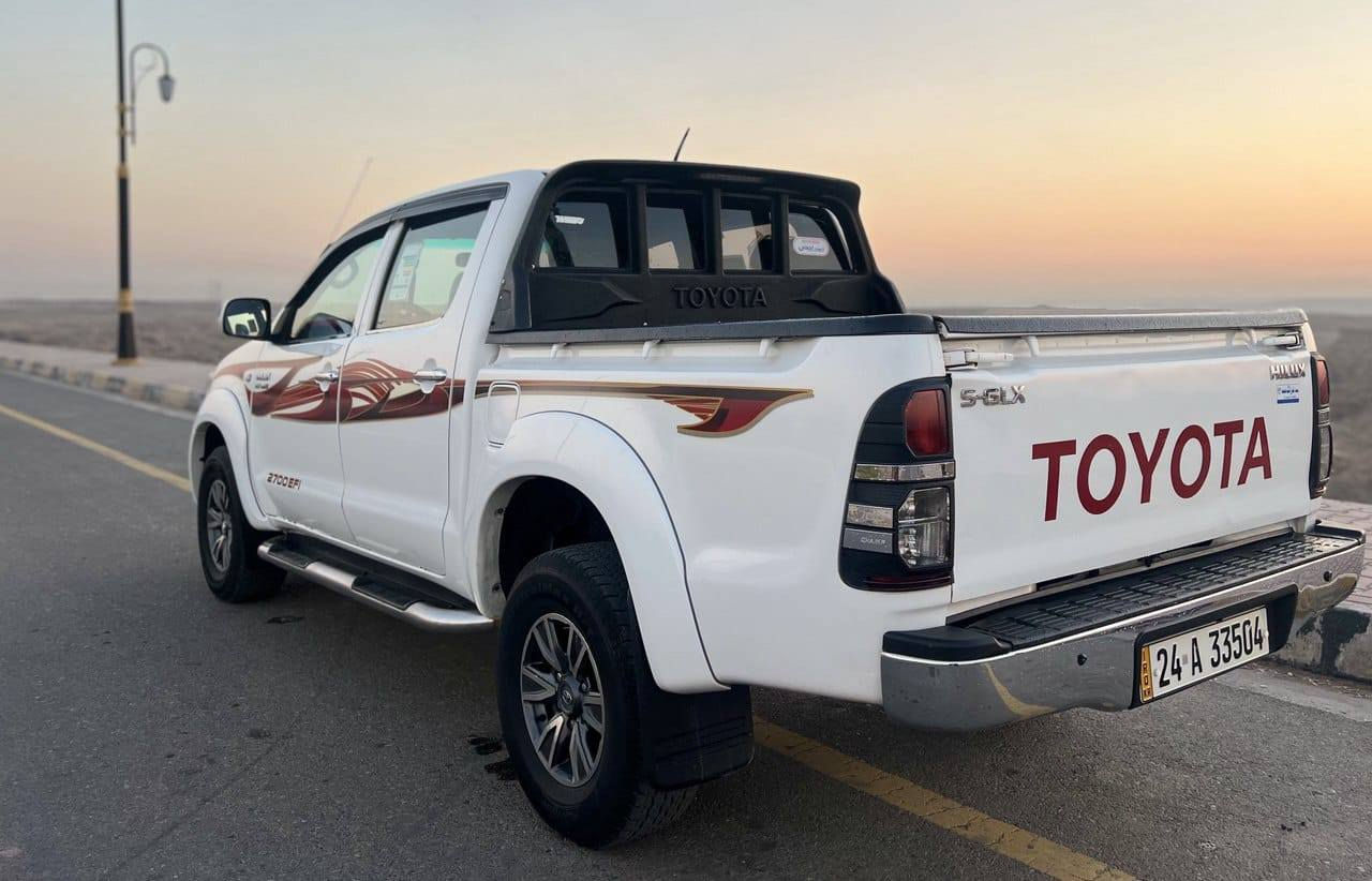 السلام عليكم
بيكم 2010
 بدون ضرر كير توماتيك محرك وكير شرط 
سنوية وهزه جديده بأسمي
مكان السياره موصل السعر 195 وبيها مجال
الاتصال على الرقم ***********
