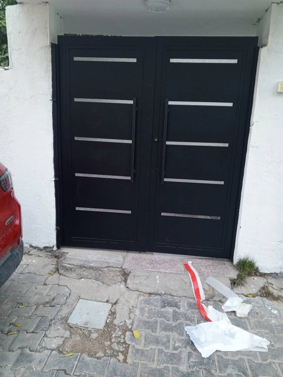 السلام عليكم معمل حداده بركات ام البنين الابواب والشبابيك كافه انواع العمل اسعارمناسبه  بي واتساب ***********/***********
