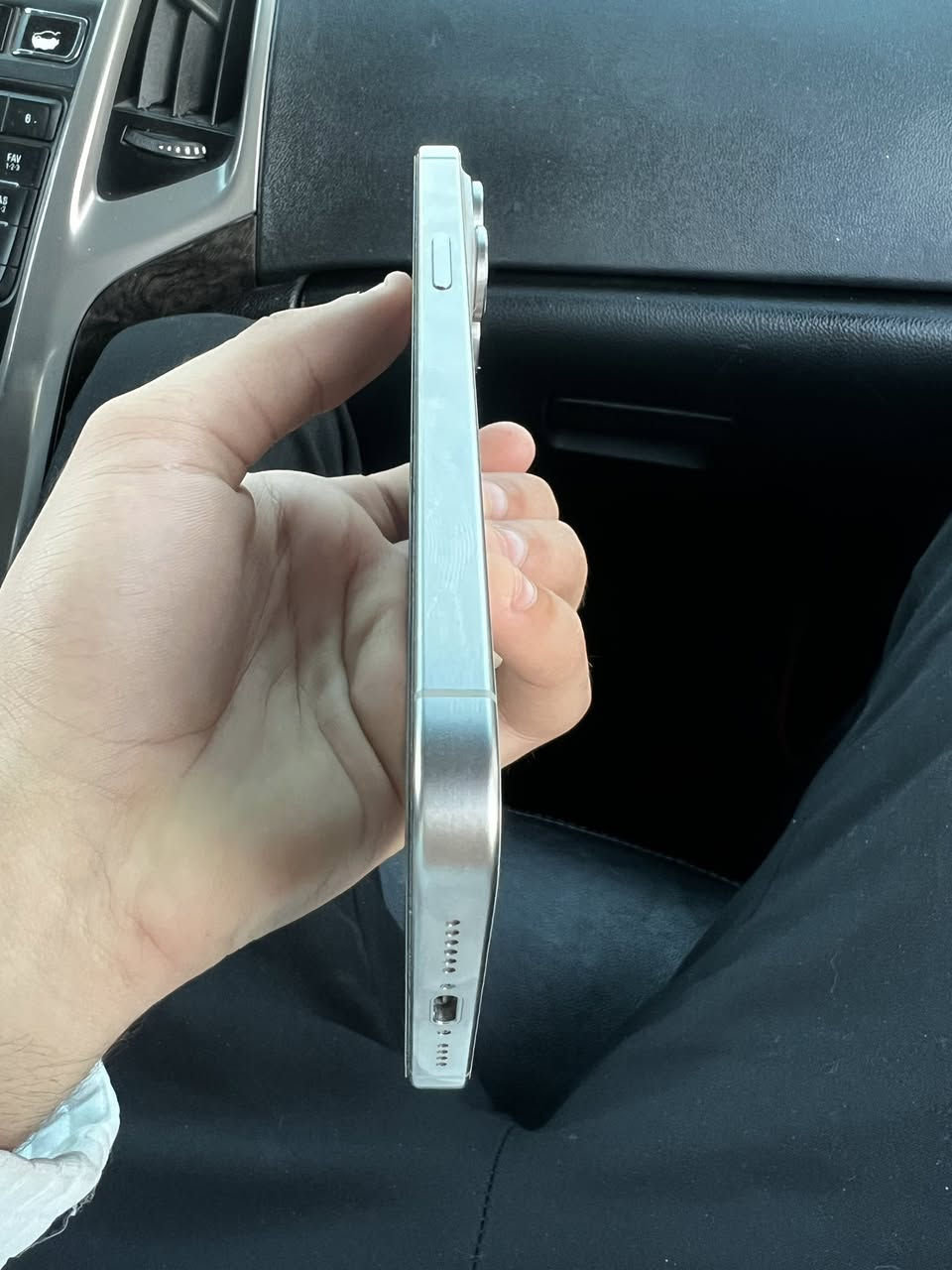 يفون 15 برو ماكس تيتانيوم جهاز آخو الجديد برغي ممفتوح بطارية 95‎%‎ مشحون 269 مره بعده بحالة الوكاله ذاكره 256 جهاز نضيف 100‎%‎ ويا الكارتونه مكاني بغداد السيديه 
مليون 250 ألف


**إذا كنت صاحب هذا الإعلان وتريد حذفه لأي سبب، رجاءا أرسل رسالة إلى الدعم الفني**