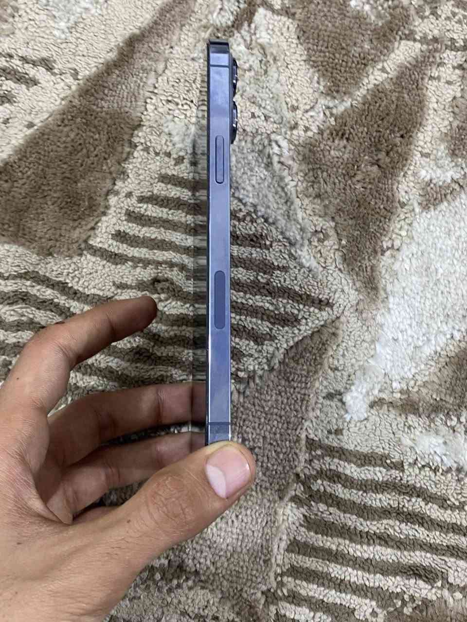 ذاكرة 256 بطارية 83
لون بحري شخط مابي 
السعر 700
عنواني بغداد حسينية
***********
