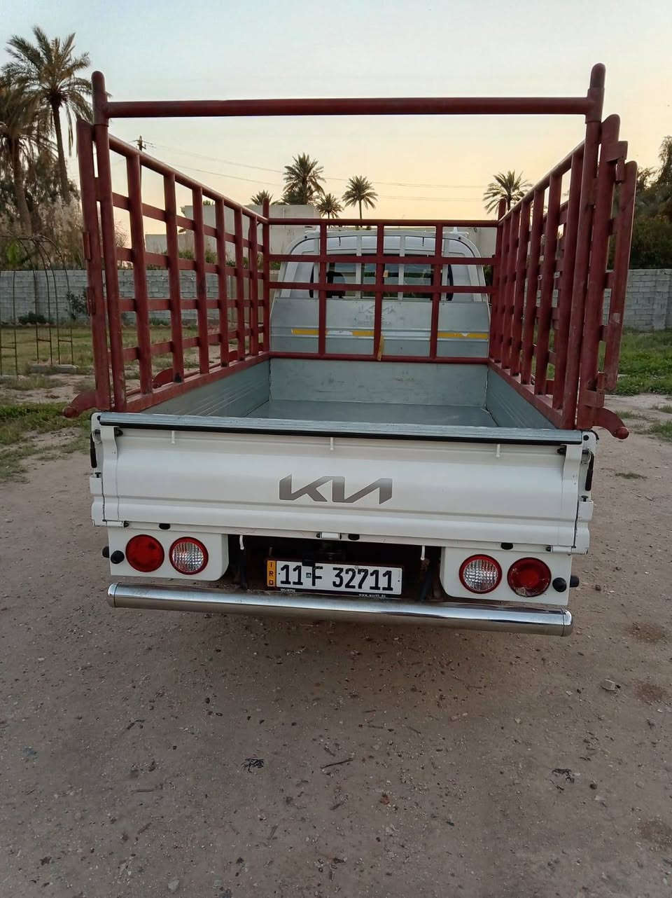 السلام عليكم كيا حمل موديل 2024 مكفولة كفالة عامه ماشيه 40الف رقم بغداد انكليزي السيارة كلش مرتبة المكان بغداد الدورة *********** . مكلف بلنشر ..
