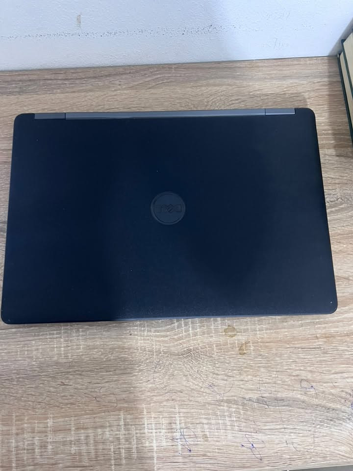 💻 للبيع لابتوب Dell Latitude E5550

✅ المعالج: Intel Core i5 الجيل الخامس
✅ الرام: 8GB
✅ التخزين: SSD 256GB
✅ الشاشة: 15.6 إنج
✅ الكيبورد عربي + إنكليزي
✅ الجهاز نظيف وسريع، جاهز للاستخدام أو الدراسة أو الدوام.

💰 السعر: 120الف 

📩 للاستفسار واتساب https://wa.me/9647725142073


**إذا كنت صاحب هذا الإعلان وتريد حذفه لأي سبب، رجاءا أرسل رسالة إلى الدعم الفني**