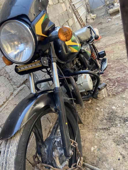 بوكسر 21مجفته  شركه.   كله بلادي. اوراق اصولي. ما ماشيه شي قليل مال بيت.  للبيعع 1200   واذا اكو مراوس ستوته نضيفه اراوس. مكاني بغداد الشعله*********** وتساب فقط
