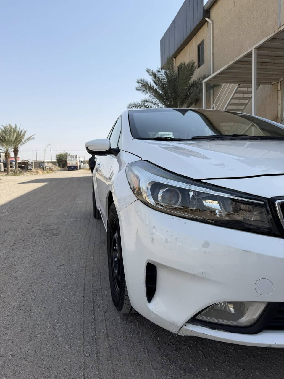 السلام عليكم للبيع كيا فورتي وارد كندي السيارة مكفولة لا صبغ ولا ضربة رقم أربيل الجديد ب اسمي ماشية١٣٤ الف كيلو كاملة ما بيها نقص اي شي مكاني بغداد زيونة
 السعر ١٢٧
رقمي ***********
