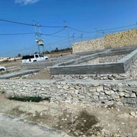 قطعه ارض للبيع مساحه ٣٤٠ متر ركن شارعين متوفر كافه الخدمات الاستفسار ا...