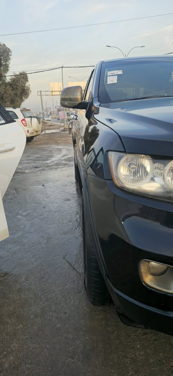 سيارة جيب ٢٠١١ للبيع اراوس كيا حمل او دبل قمارة او بيكم  ما بية حادث داخل سيارة  بس ملاحظات من صبغ  سيارة نضيفة  السعر ١٥٠ ورقة سيارة بسمي هزه جديد رقم مسطرة  
***********   او    ***********  سكني الموصل
