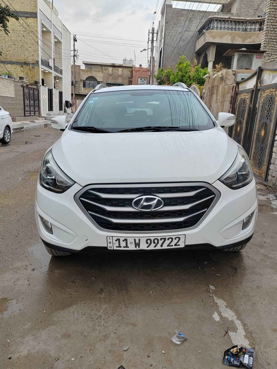 توسان ٢٠١٥ خليجي جديدة بمعنى الكلمة مابيها برغي نقص كير محرك بلادي مملعوب بيهن داخل جوزي تبريد خلفي تبريد ثلج تخم تاير جديد محرك 2000 دوش هزة جديدة سنوية لل٣٠ رقم بغداد مميز بيها حافات الداير مال الجاملغات الخلفية طخة بسيطة ومصبوغ دعاميات مصبوغة السعر ١٣٩. مكان بغداد حي اور ***********
