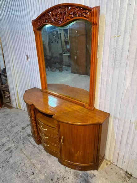 السلام عليكم معرض الشويلي لنجاره والأثاث 
غرفه ٦ وملحق صاج داخل وخارج الظهر جرجوبه
صاج شغل ثقيل جدا جدا نظيفه اخت الجديده استعمال قليل الغرفه  صاج الوجه 5 ملم والداخل 4ملم 
 للحجز والاستفسار علئ الرقم او واتساب (***********) ( *********** )
يوجد توصيل جميع المحافظات
العنوان بغداد الامين ثانيه بغداد
