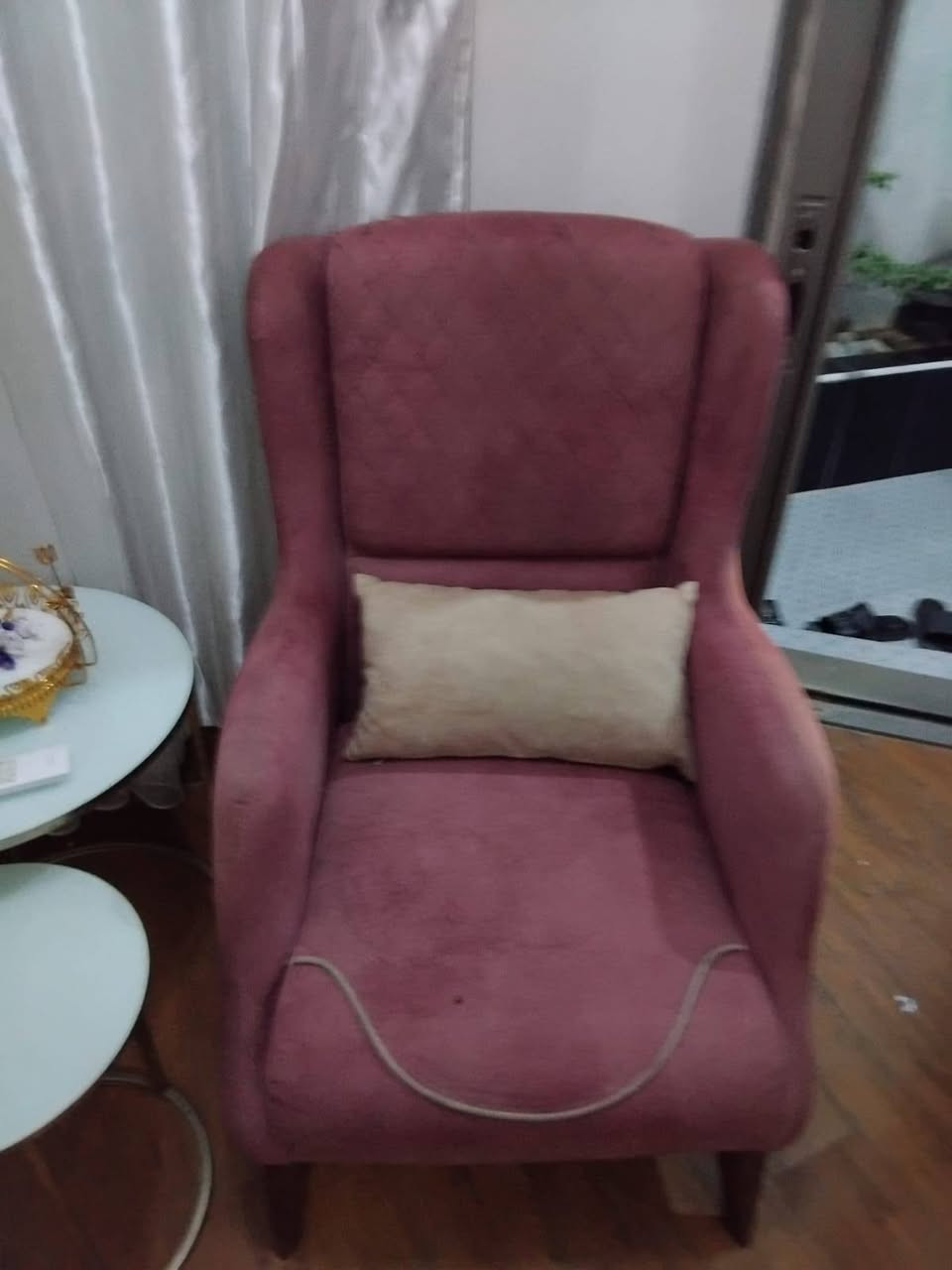 السلام عليكم 
تخم تركي مودرن ١٠ مقاعد نظيف مابي ضرر سعر ٢٧٥ مكان بعقوبه شارع تحرير بهرز مجاور قاعات بيانو مقابيل مستشفى الحياه استفسار ***********
