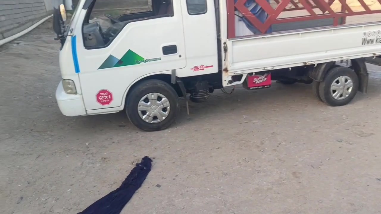 للبيع كيه مديل 97 سياره حلو وجاهز رقم نكليزي سنويه لل29 مكاني البصره قضاء المدينه السعر 55 ***********
