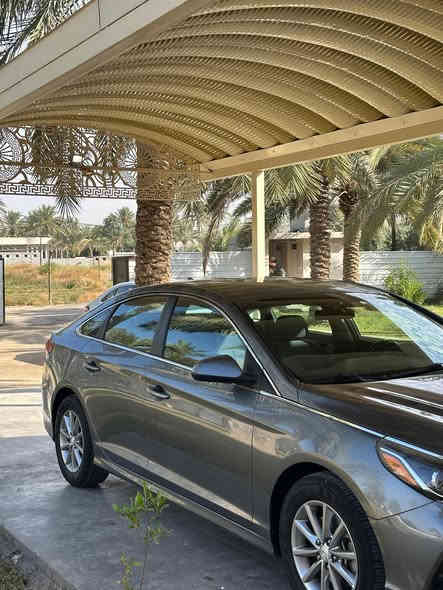 السلام عليكم
للبيع هيونداي سوناتا موديل 2018 امريكي حادث نص الجاملغ الخلفي ونص قبق الصندوق بدون دواخل بدون ايرباك ماشيه 73 مواصفات شاشه كبيره اندويد اوتو  كامره دواره رادار امامي + خلفي فول تحكم ستيرن وباقي المواصفات المعروفه 
السعر : 135 وبيها مجال
مكان السياره بغداد العامريه 
للاستفسار ***********
