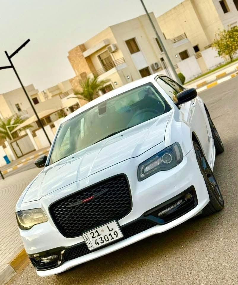 سلام عليكم السيارة للبيع نقد فقط
.
اوباما C300 وارد امريكي 2023 الاصدار الاخير🇺🇸
.
لون ابيض السيارة بيها شبر صبغ بلجاملغ الامامي  وبنيد مبدل بلادي نفس لون بدون صبغ
السيارة كلش جديدة وتسجيل وهزة جديد رقم سليمانية
.
💵السعر 280 ورقة وبيها مجال حق الجية
•
المواصفات 
بجم S طويل دبل لحية
ماشية 17 الف
محرك V6
دفع خلفي (تو ويل)
لايت زنون وبلوجكتر زنون LED
شاشة كبيرة كار بلي 
صاج ملكي 
ويل كب 20 وتايرات الشركة
بصمة 
كامرة دوارة 
تحكم ستيرن 
•••••
مكان السيارة صلاح الدين تكريت
***********
