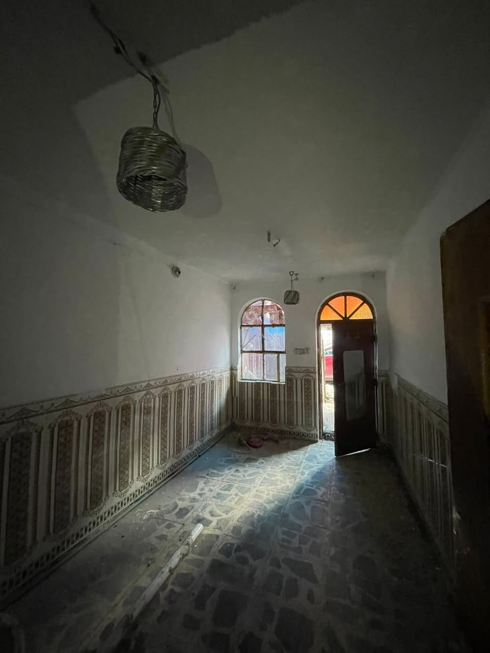 يالله🪬
مشتمل للايجار مساحه 65 

عنوان : بدايه الجزائر قرب حسينيه سيد حيدر 

يحتوي : استقبال ومطبخ وغرفه جوة وخدمات وغرفه فوك

ايجارة : ٣٥٠ وبي مجال 

للاستفسار 👇

*********** 

***********
