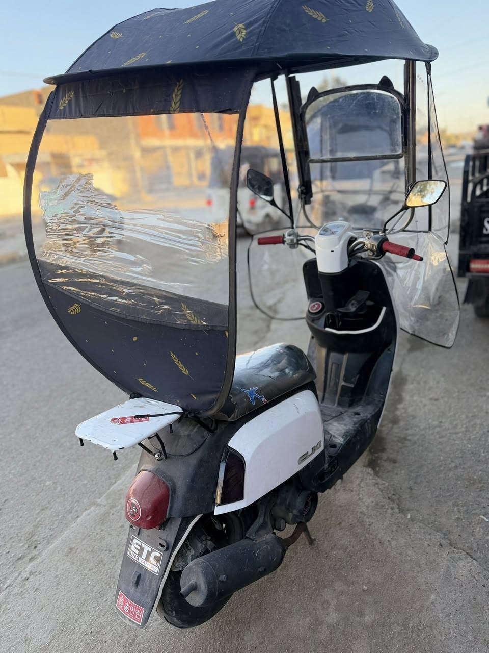 ماطور بوليسي سرعتة 120، جاهز من كلشي كهربائيات كلهة جاهزة وشغالة، محرك ما مفتوح، نكرة وصلف شغال نضيف ومرتب.. السعر 850 الف وبي مجال بسيط هاتف ‭0780 890 1674‬
