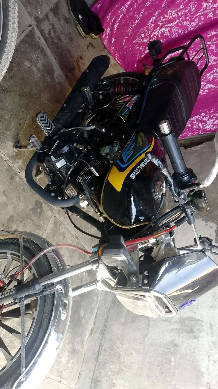 مديل 26 للبيع مكاني شعب *********** دراجة جديده كامله مكفوله سعر٩٠٠
