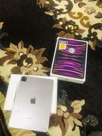 ايباد m2 ٢٥٦ • بطارية ٨٦% • بخطين بالشاشة