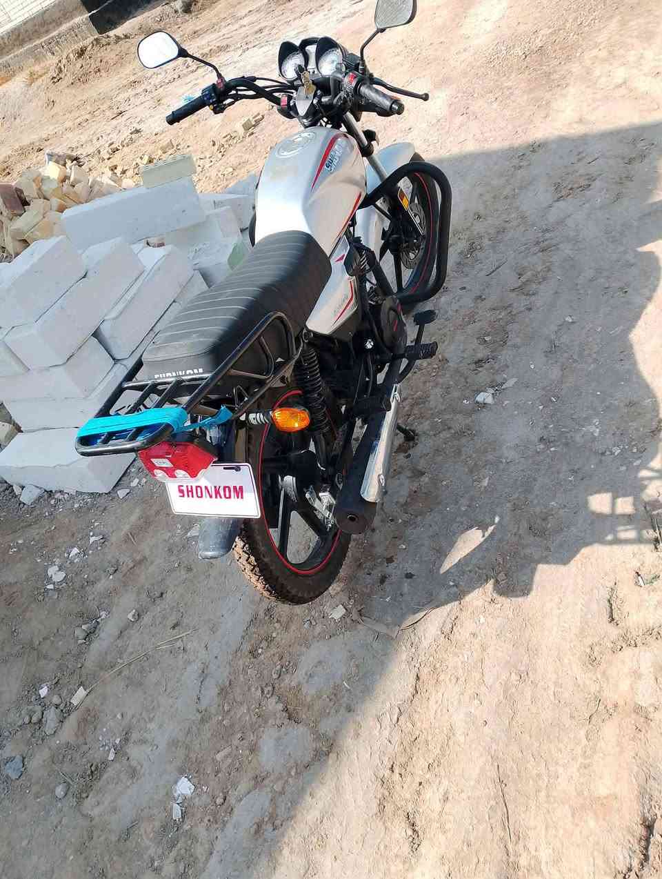 سلام عليكم دراجه شونكم للبيع اوراق استنساخ 2025 صار شهر ونص من طالعه سعر 950.وبيه مجال  مكان العلكايه حي ازهراء ***********
