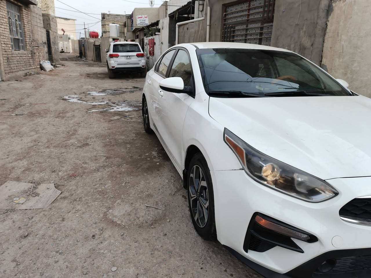 السلام عليكم فورتي للبيع موديل 20 صور الحادث مرفوقه مع المنشور هزه ارقام جديد قبل خمسه ايام تريد تحويل تريد وكاله السعر 140 وبها مجال بسيط اتصلو وبيكم خير وتدللو المكان بغداد جسر ديالى***********
