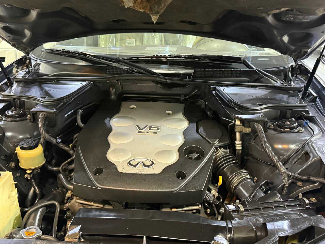 مرحبا حبايبي هاي انفندي وارد امريكي فول مواصفات داخله اكلين والتقرير موجود بيهة بل عراق اشكم قطعه اثر جراد يعني بدون حادث ابد 
الموديل ٢٠٠٨
السعر ١١٥
وهاذ الرقم ***********
