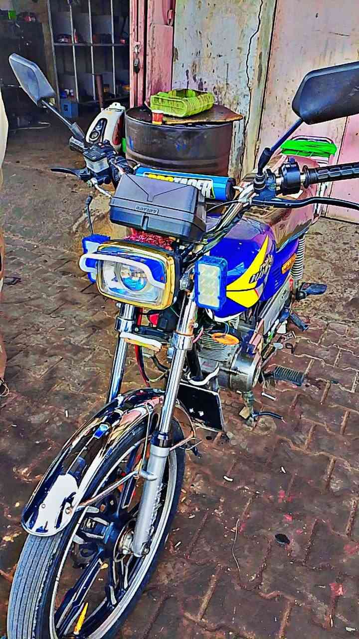 ماطور 13نضيف كل عيب مابي شغال مراوس اي ماطور حسب نضافه


**إذا كنت صاحب هذا الإعلان وتريد حذفه لأي سبب، رجاءا أرسل رسالة إلى الدعم الفني**