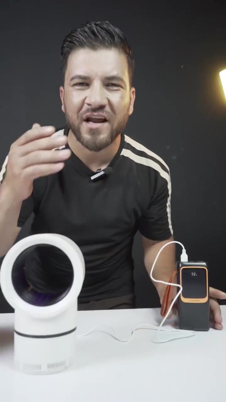 رجع توفر من جديد🔥
🦟💡 وداعًا للبعوض المزعج!

جهاز صامت يجذب البعوض بالضوء ويحتجزه داخل صندوق آمن 🚫
تغطية 360° كاملة، آمن للأطفال والأمهات 🌱
بدون مواد كيميائية، سهل الاستخدام في المنزل 🏠
توصيلك مجاني
للحجز واتساب ***********
