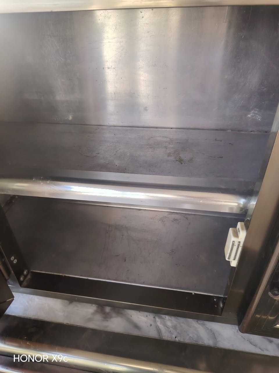 كاونتر قطعتين السعر  100 وبي مجال للاستفسار واتساب أو على الرقم ‭٠٧٨٢ ٩٠٨ ١٧٢٦‬
