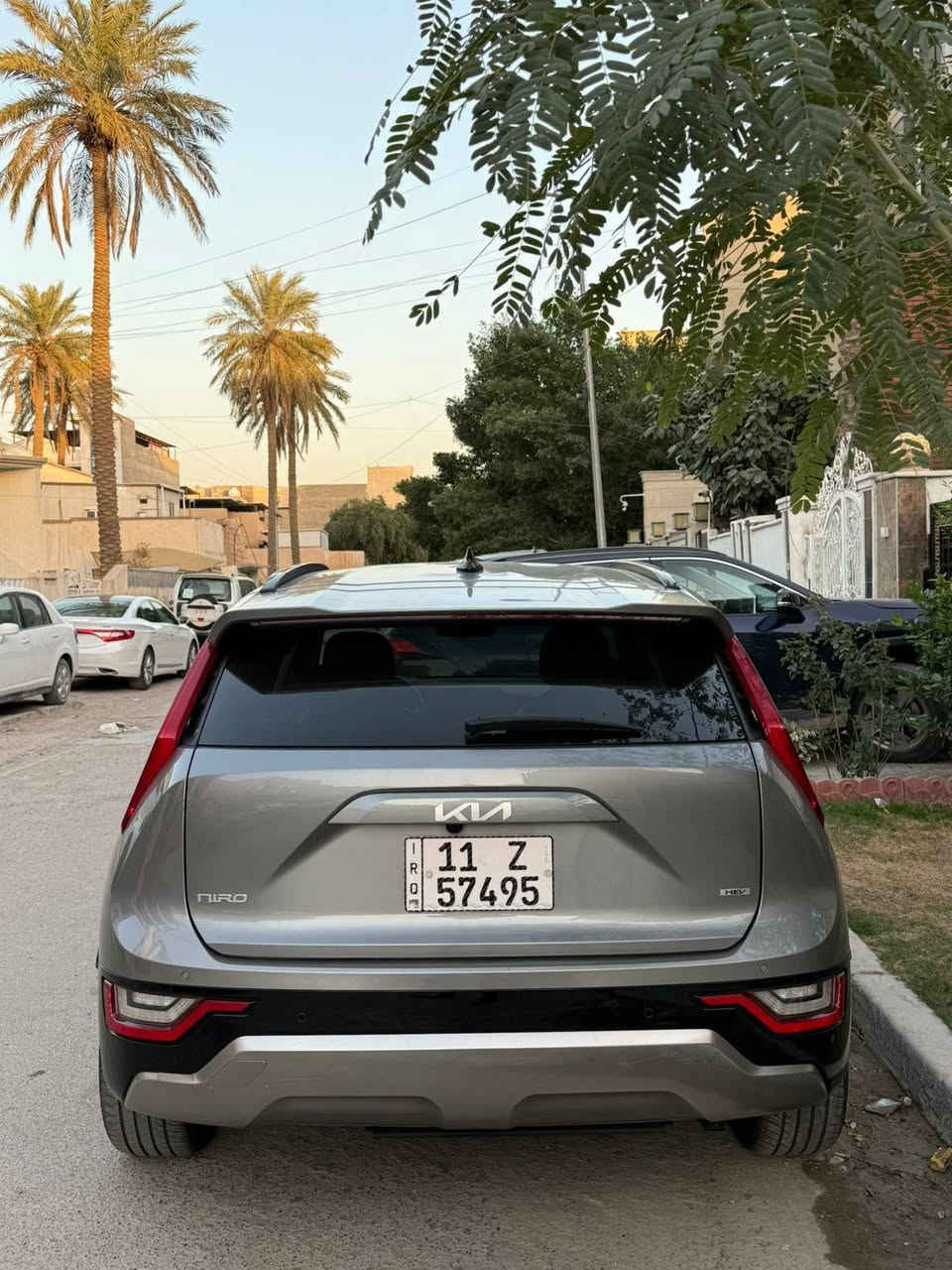 كيا نيرو هايبرد 2023
تمشيك 900 كيلو بل تفويلة 45 لتر اقتصادية جدا 

فول مواصفات sx
كشن السايق كهربائي وبيه 8 وضعيات تحكم 
مري كهربائية وقلاب عند الرجوع
كشنات ميموري عدد 2
تحديد مسار 
رادار امامي وخلفي بريك ذاتي قيادة ذكية 
فتحة
كشنات تبريد وتدفىه
ستيرن تدفىه
جنطة كهرباء 
ابل كار بلي 
مثبت سرعة 
كشنات جلد
اشاير بالمري
اوتو هولد
بريك بصمة 
حساسات امامية وخلفية
 عداد دجتل 
شفتات بالستيرن 
شاشة جبيرة
ماشية 30.الف سيارة بعده وضع شركة 

سيارة ضررها جاملغ صفحة السايق
*********** سعر 165 فووول واحد على واحد
