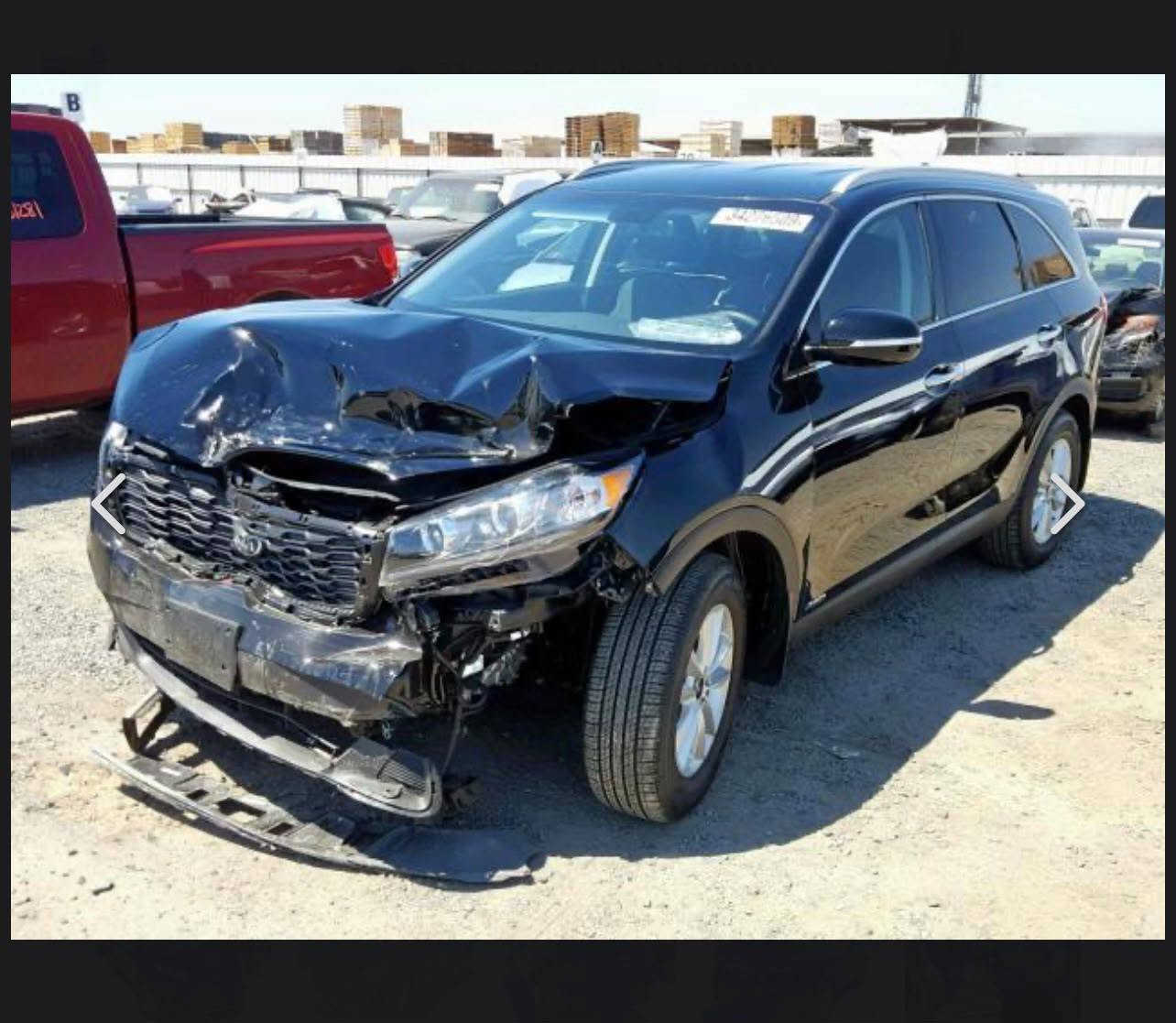كيا سورنتو موديل موديل ٢٠١٩وارد امريكا حادثها بنيد وجاملغ اليمين تصليح لغد يمين عمية فقط كامرا وحساس خلفي ماشية ٣٣الف ميل سعرها ١٦ الف ١٦٠ ورقة واتساب ***********
