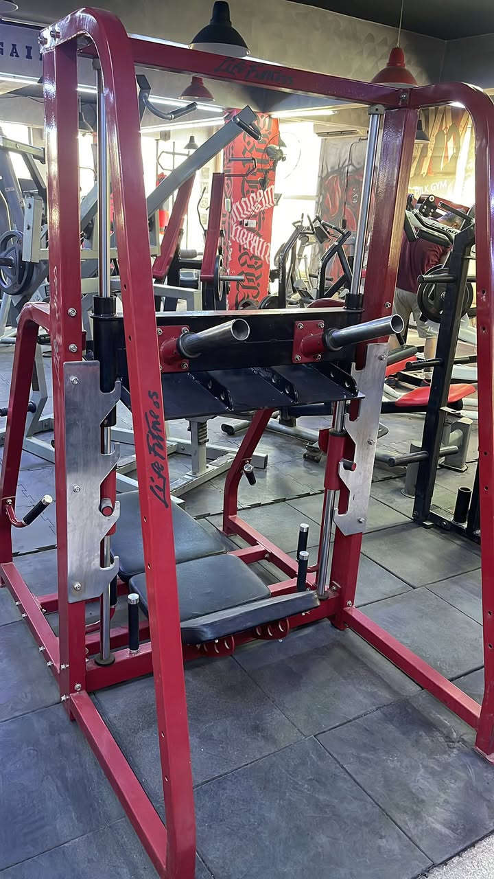 السلام عليكم …..فرصه استثماريه جم كامل للبيع اكثر من ٦٠ جهاز أمريكي وإيطالي وصيني للجادين بشراء التواصل على واتس اب ***********
