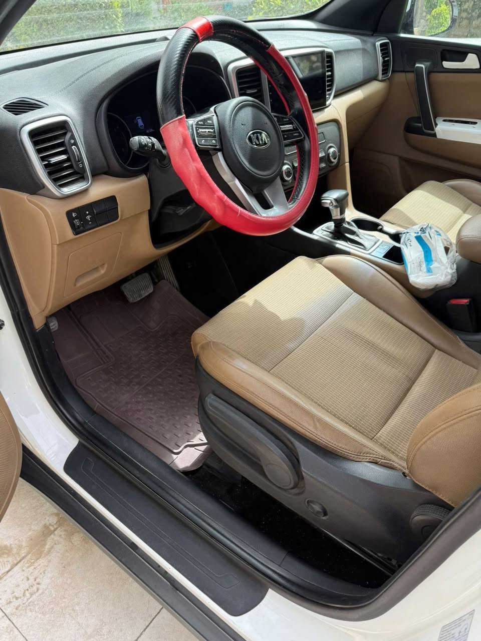سبورتج 2019 رقم بغداد سنويه2029 بسمي خليجي مكفوله من كلشي السونار مرفق ماشيه 70 الف حقيقي مواصفات
شاشه كامره 
حساس امامي خلفي قطعتين تبريد 
اشارة مري 
ومري شفط 
ويل كروم
مكينه 2000
مكانه الحله السعر 195$ بيه مجال
*********** وات ساب موجوده بلحله
