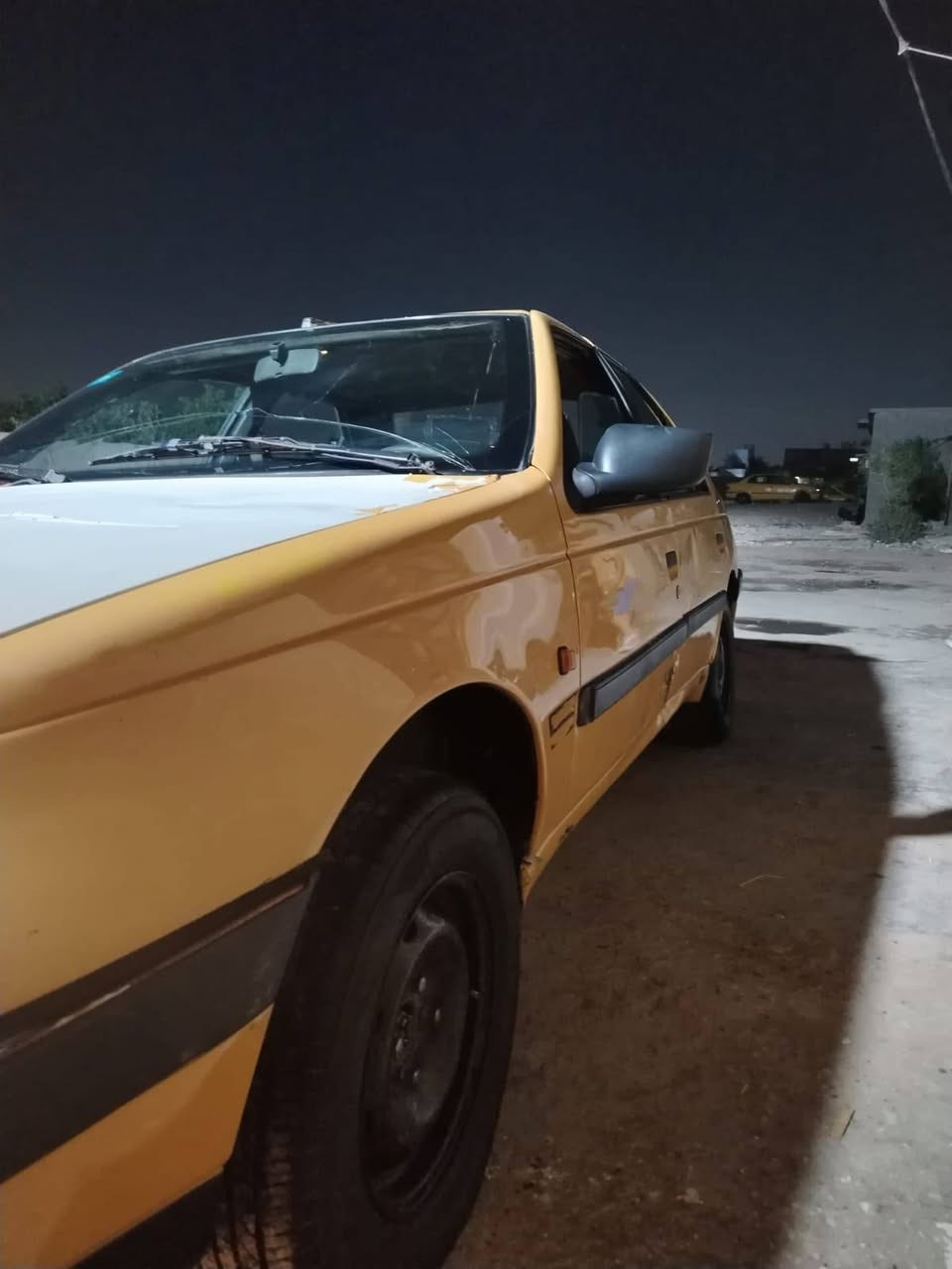 لبيع بيجو 405
مديل 12 هيه وغرامات كله علي 
كير مكينه خير من الله 
بس تبريد هوه يستغل كلشي مابي بس فجئة ضل بس فان ما يبرد شغله كهربائيه 
سياره نصبتهه حلوه
كهربائيات كله شغاله 
كم شغلات جديده شادله 
عينه وصينه وباتري 
وسياره كدامك وشوفهه
عارضه ب 28وبيه مجال قليل 
رقم ***********واتساب
