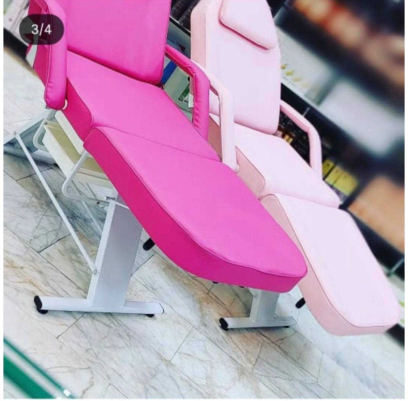 كرسي مال عيادات مال صالون لكلشي يرهم للبيع جديد بعده بل كارتون مامستخدم سعره 200وبي مجال الي يريده   يتصل او خاص ***********
