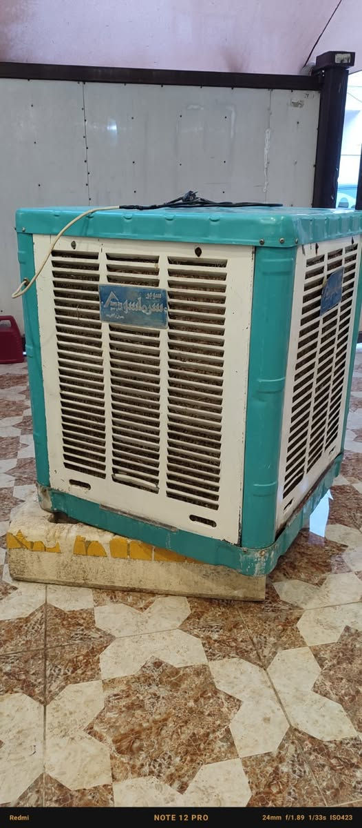مبردة للبيع حجم 2.5 مضبوط بشرط . يشتغل  سرعتين . سعر 55 الف . واتساب موجود عل هذا رقم ***********. عنوان اربيل فرمان باران
