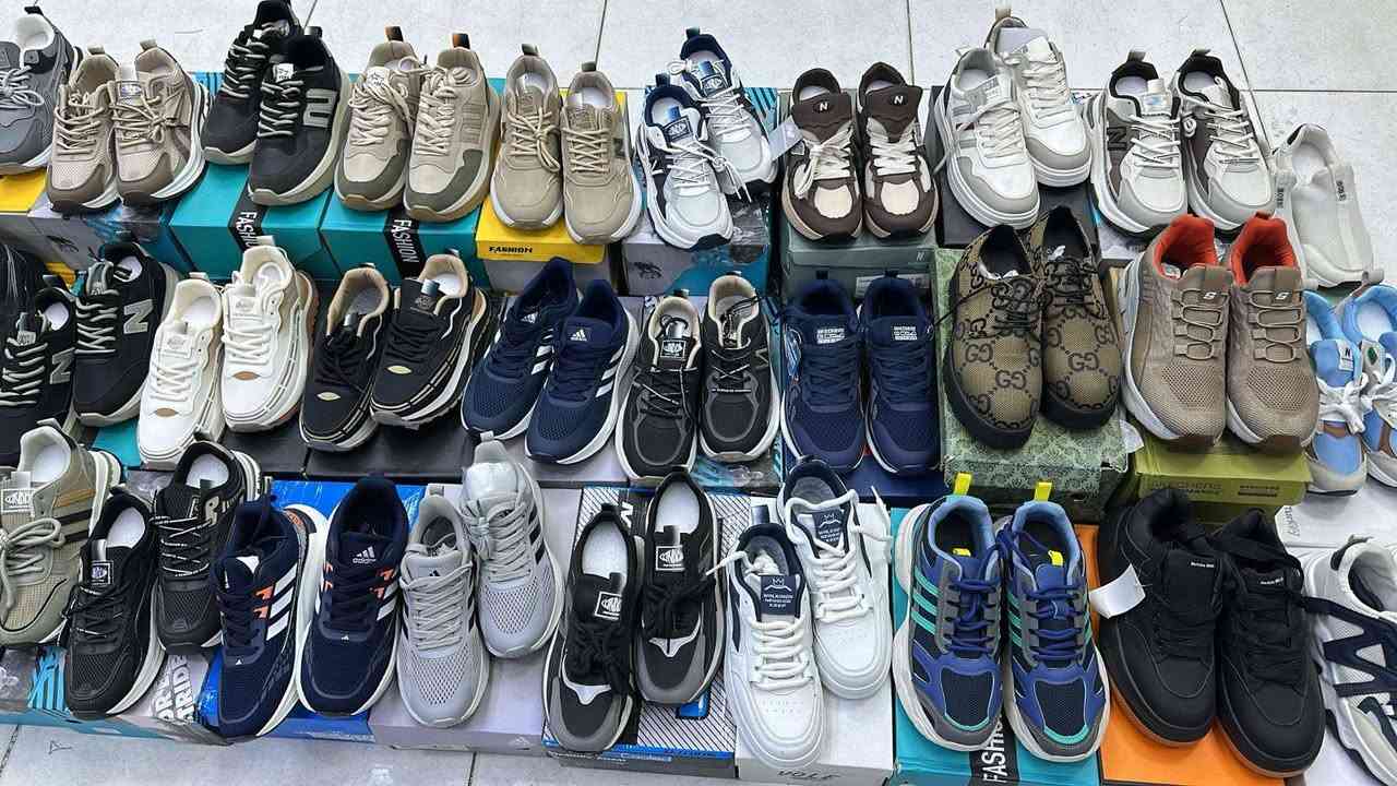 🔥 لا يفوتك العرض! 🔥
أحذية ماركات أصلية — قطعة بـ 15 الف🔥قطعتين 25
العدد محدود…
🔥🔥 تخفيضات لو تلحك لو ما تلحك ! قطع اخيرة !🔥🔥
عنواننا — واسط - الكوت 🌺
#ازياء_مكي_الدلفي
#ساحة_العامل_شارع_الف_عافية_مقابل_حميد_كرزات_مجمع_بلادي_ازياء_مكي_الدلفي

#الموسم_الشتوي #وجبة_أولى #ملابس_رجالية #ستايل_عراقي #الشتاء_بدأ #أزياء_رجالية #تخفيضات #حذاء #احذيه #احذيه_رجاليه 

نتشرف بكم🌺


**إذا كنت صاحب هذا الإعلان وتريد حذفه لأي سبب، رجاءا أرسل رسالة إلى الدعم الفني**