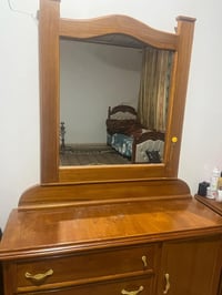 لبيع "غرفه نوم خشب حطاطه اصلي خمس قطع جربايه عدد 2 كنتور 3 بوب ميز توا...