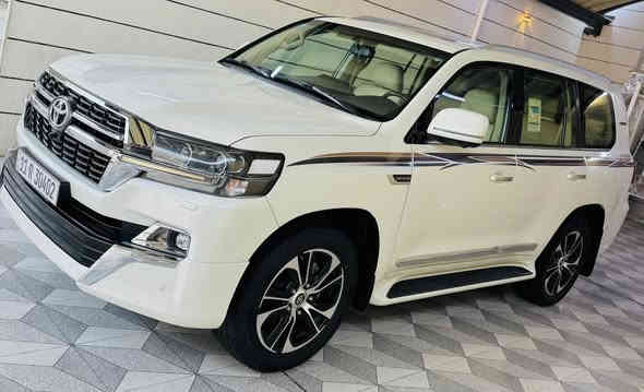 لاندكروز 2021 بريم اصلي كفاله عامه من جكه الابره 
جديده كارتون ماشيه 79 فقط فووول 1/1 مواصفات البريم 
بيع او مراوس السعر 617$ مكاني بابل - الشوملي 
للاستفسار *********** او ***********
