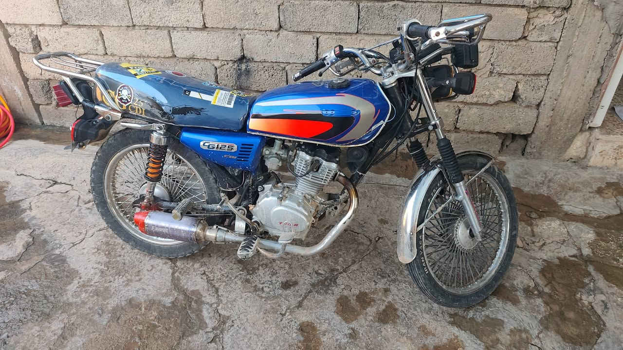 السلام عليكم موتور تايكر نظيف موديل 2021 ما ناقصه اي شيء  منافيس موجود والتواصل على هذا الرقم
*********** وعبر الواتساب
