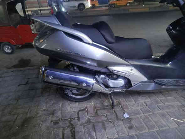 السلام عليكم للبيع
سلفر ونج 400 ماشية 61 دراجة اوفر 
دشبول نفخ مكينة تشك الكاع المكان بغداد الشعب 
السعر 13 ونص 
***********
