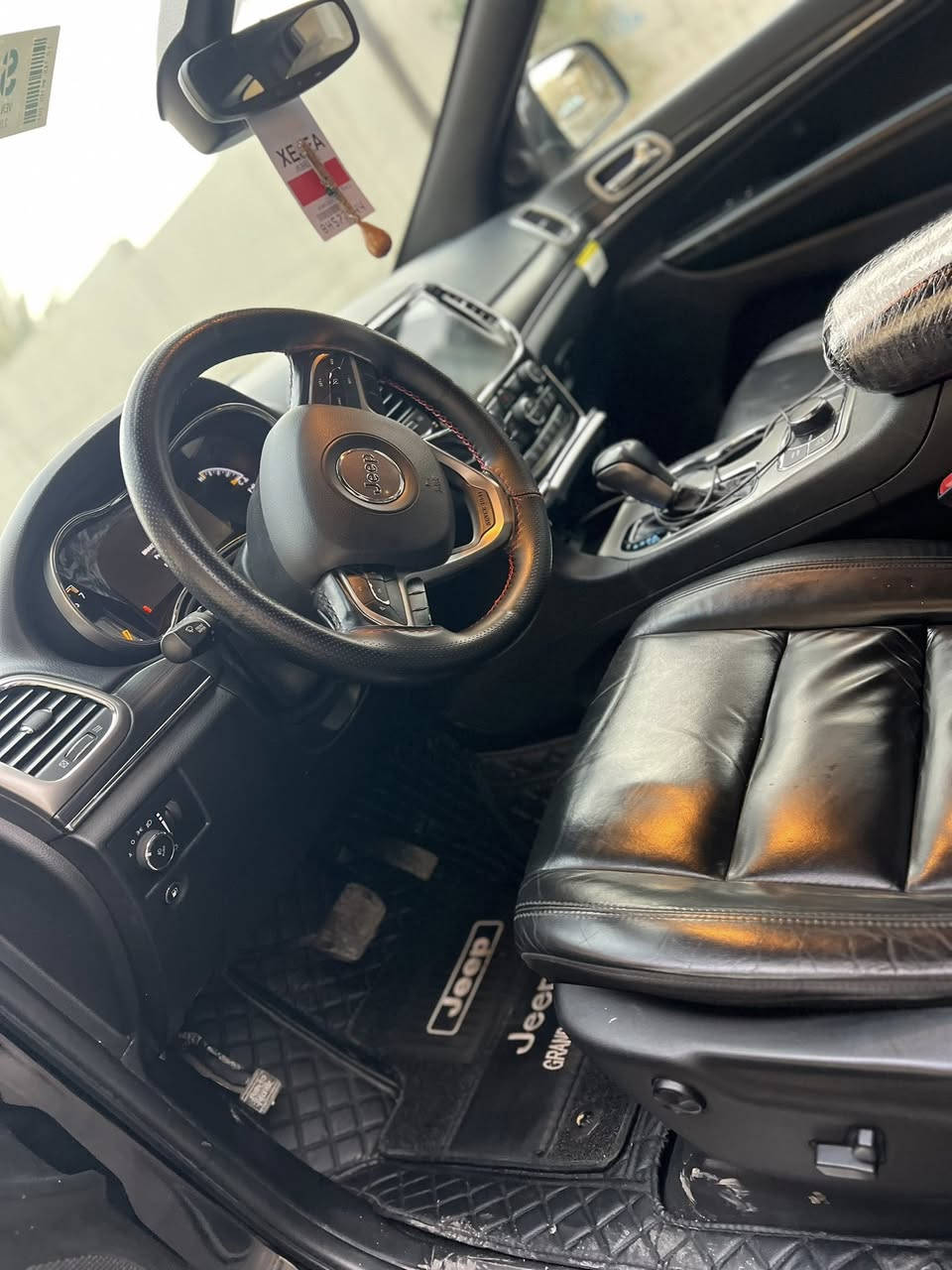 السلام عليكم جيب موديل 21 صور حادث بل منشور بل العراق بيه نص باب السايق صبغ فقط مكان السياره دهوك وموصل ***********
سعره 255 ورقه وبيه مجال للطيبين بيع مستعجل
