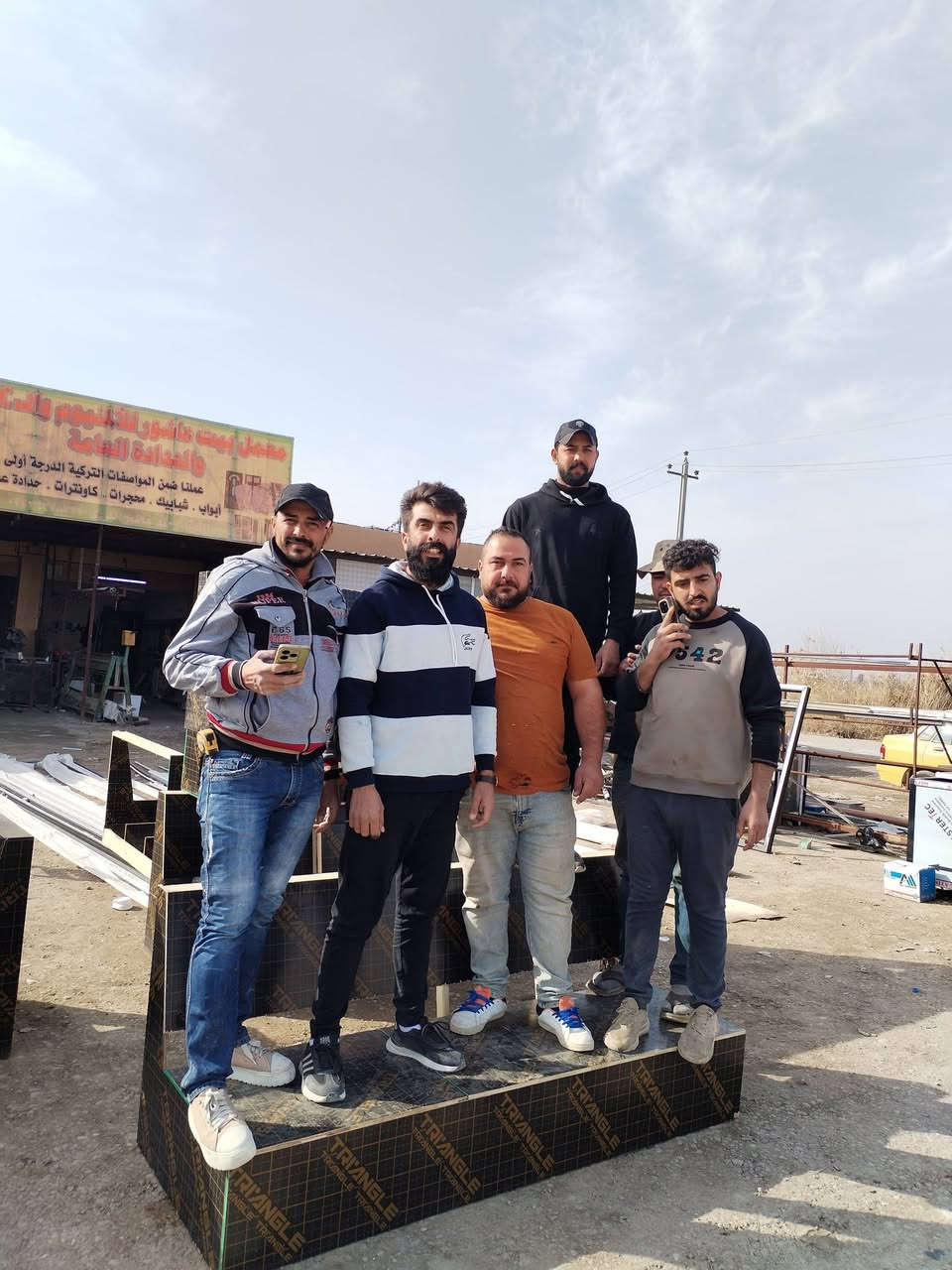 معمل
بيت عاشور
بإدارة أحمد عاشور
*********** @إشارة احمد الكروي احمد عاشور للالمنيوم
