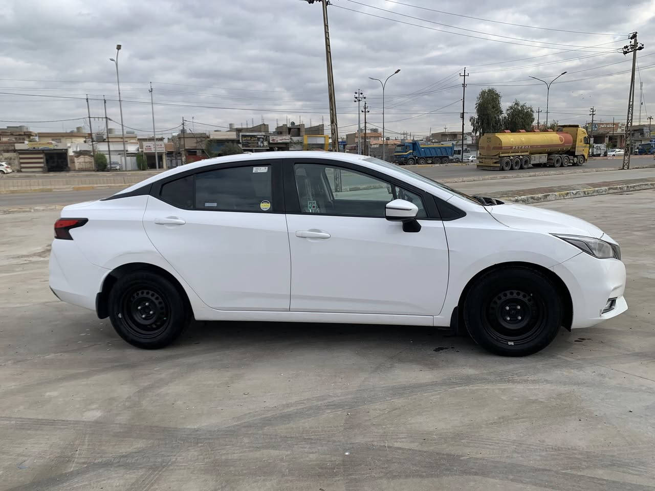 نيسان صني خليجي موديل 2021 سيارة دهن محرك كير جديد سيارة الحة من واقع تايرات جديد سيارة جاهزة سيارة إيد واحد  
عيوان كركوك


**إذا كنت صاحب هذا الإعلان وتريد حذفه لأي سبب، رجاءا أرسل رسالة إلى الدعم الفني**