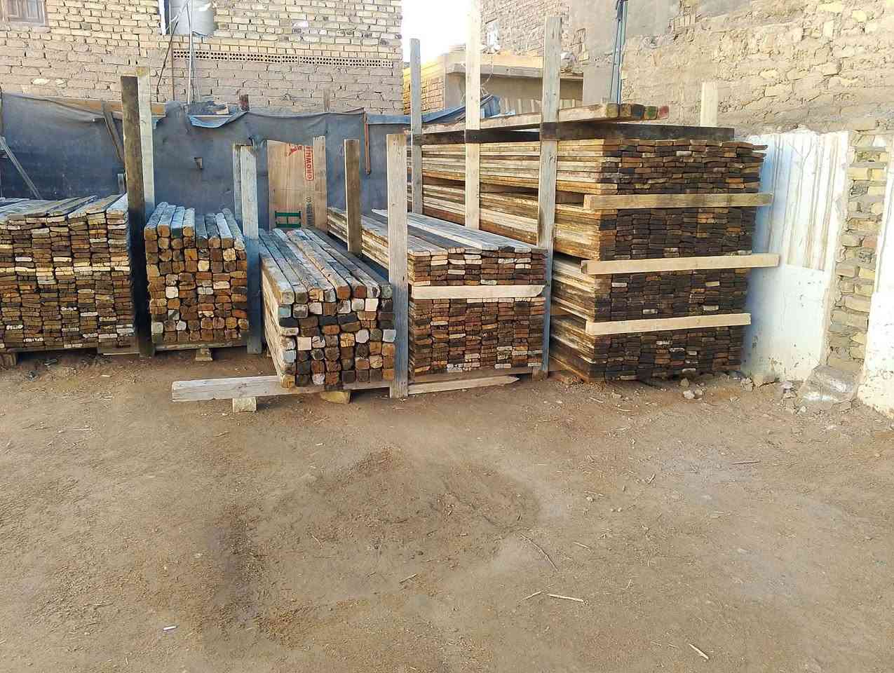 قالب خشب روسي انج تارس 25 نظيف
العدد 13 مكعب للبيع 

العنوان حله شارع 60

الهاتف *********** - ***********
