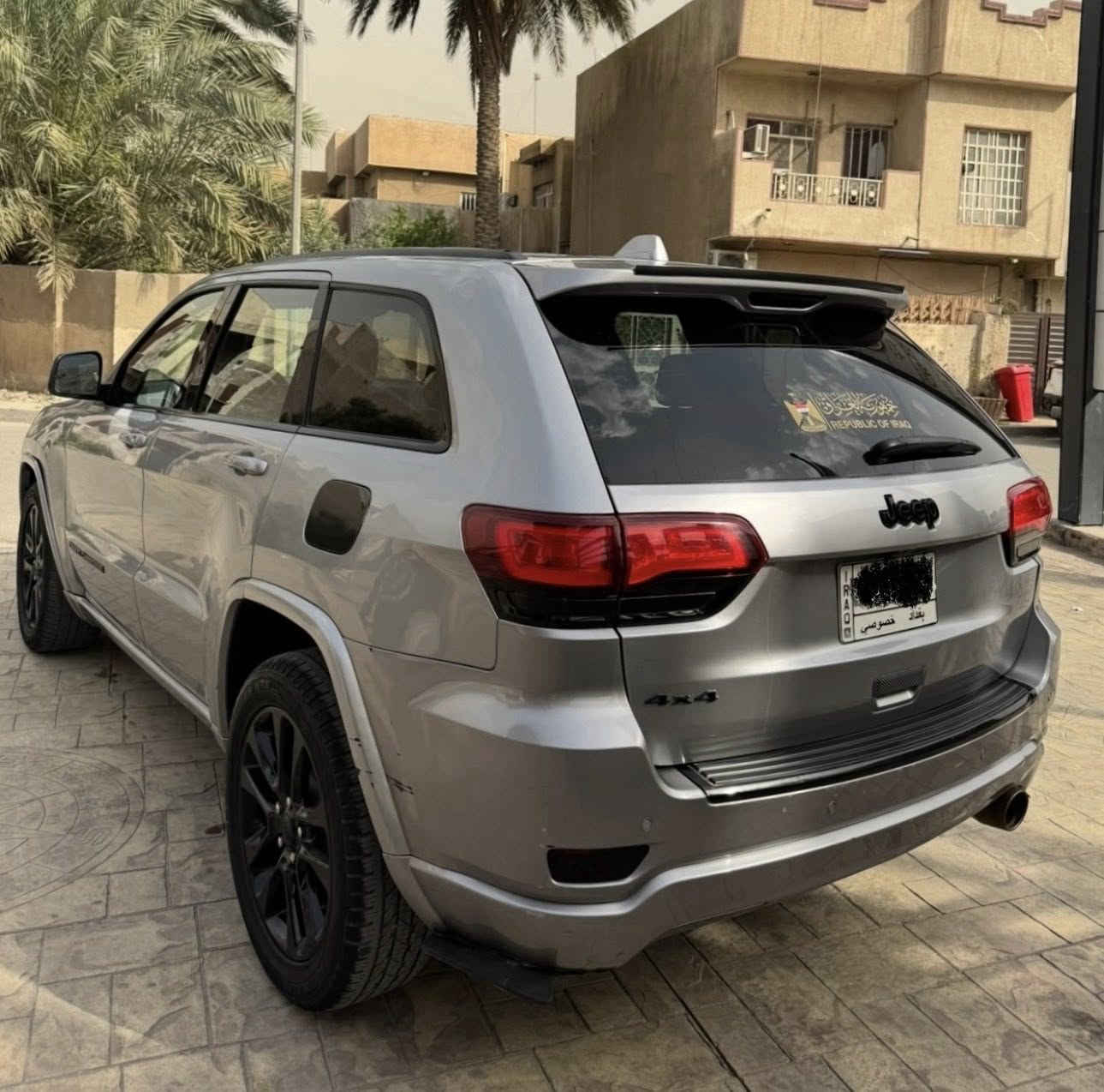 ارخص جيب بكل العراق مستعجل
سلام عليكم للبيع فقط ماكو هيج سعر بهيج حادث وبهيج مديل ونظافه 

ملاحظة:👈 حادث السيارة فقط طخة بلجاملغ ومصلح ومصبوغ بدون اي ايرباك بدون شاصي ولغد مكفولات اي دواخل مابيها حتى الدعاميات بدون صبغ نفسهاً أصليات + السونار مالها بلمنشور كلشي واضح كدامك

جيب بلاك توب مديل 2018 رقم بغداد بسمي تحويل ثاني يوم السيارة فول مواصفات معرفه فئة لبلاك توب تجي فول عده الفتحه ماشية 90 الف السيارة جديده جداً وبلحقيقة احلى من الصور السيارة كاملة مابيه اي نقص مكاني بغداد السعر 198 وبيه مجال رقمي ***********
